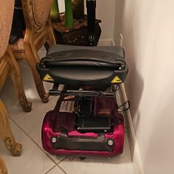 Electric wheelchair in perfect condition, everything is new.