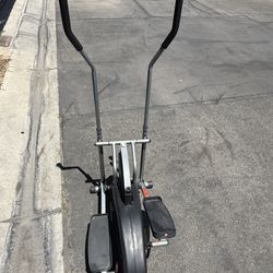 Air Elliptical Exerpeutic