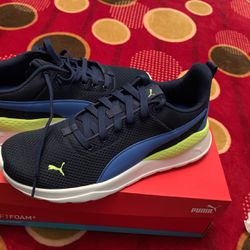 Puma (new) Tennis Shoes 