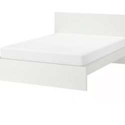 Bed Frame – White – Like New