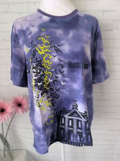 Haunted Mansion t-shirt size XL