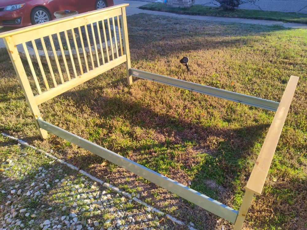 Wooden Queen Size Bed Frame