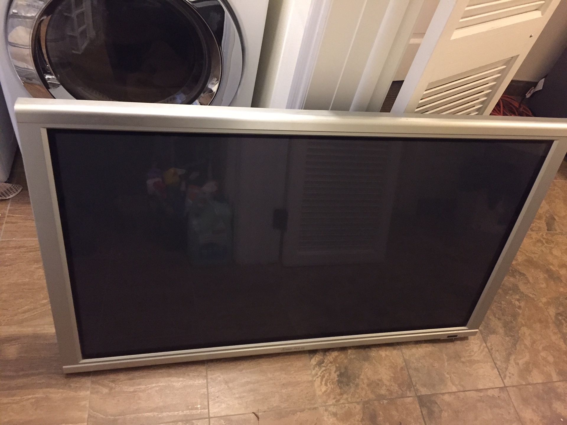 Mitsubishi plasma 50’ TV PD-5050