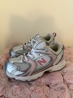 New balance toddler shoes size 8