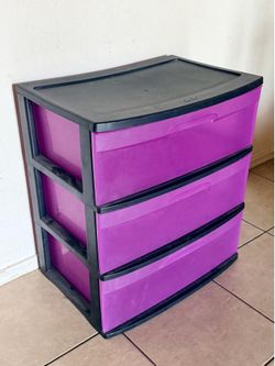 Sterilite Three Drawer Plastic Storage (LxWxH: 15” x 22” x 24”)