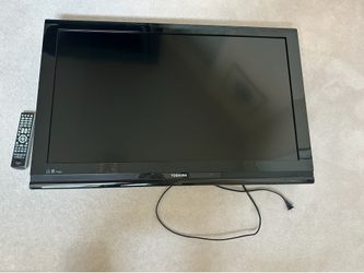 40” Toshiba TV with remote