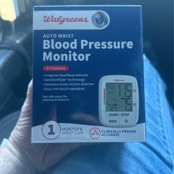 Auto Wrist Blood Pressure Monitor