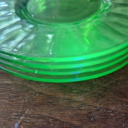 Set Of (4) Matching Uranium Glass Plates, 6"