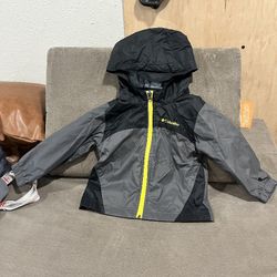 Columbia Rain jacket 3 Toddler $20
