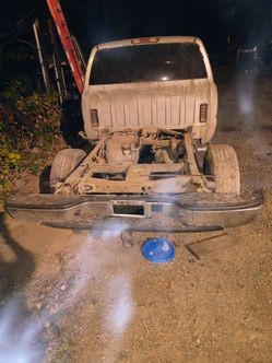 02' Chevy Z71 PART OUT
