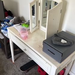Makeup Vanity 