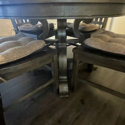 Round Wood Table With 4 Chairs 