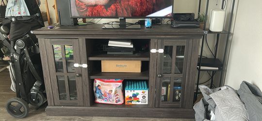 Tv stand