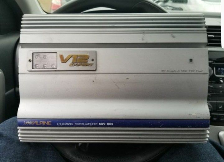 PRICE DROPPED Alpine v12 Expert Mrv-1005 OLD SCHOOL