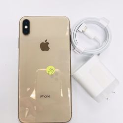 IPhone X (64gb) Unlocked with store warranty 