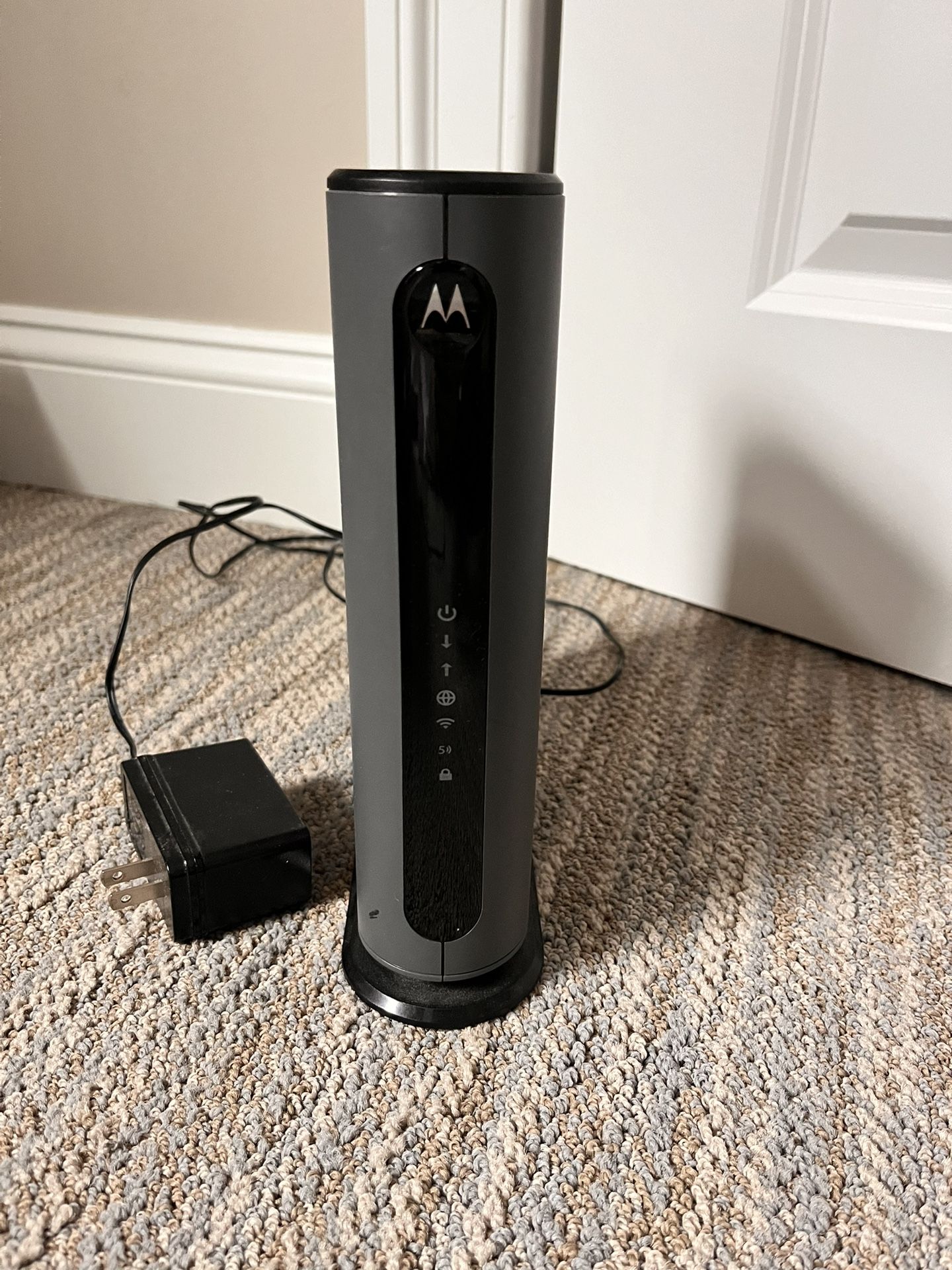 Motorola MG7540 Cable Modem & Router Xfinity