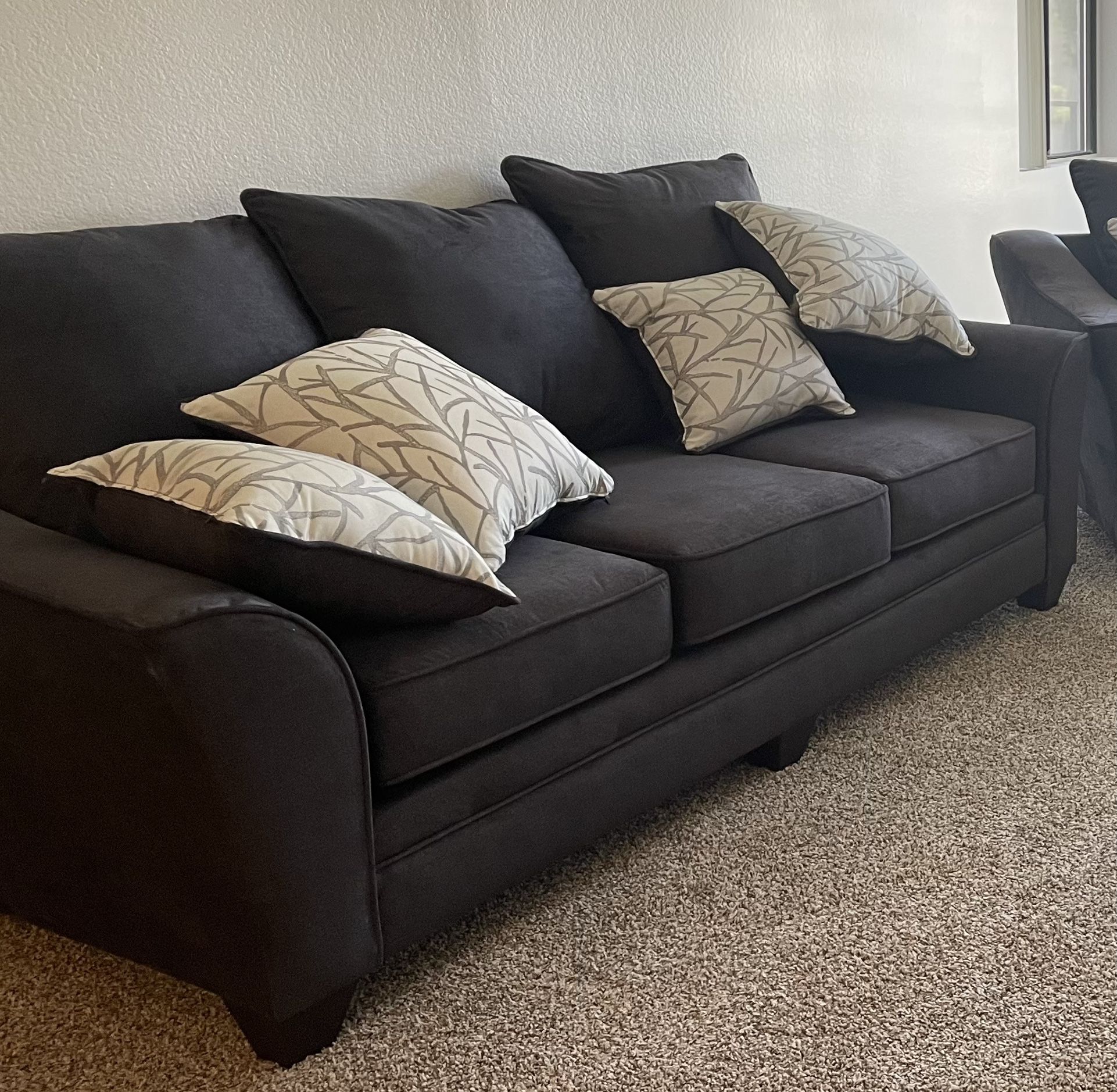 Gray Couch With Pillows