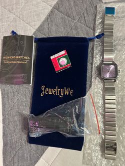 A cool looking watch to make your outfits look better