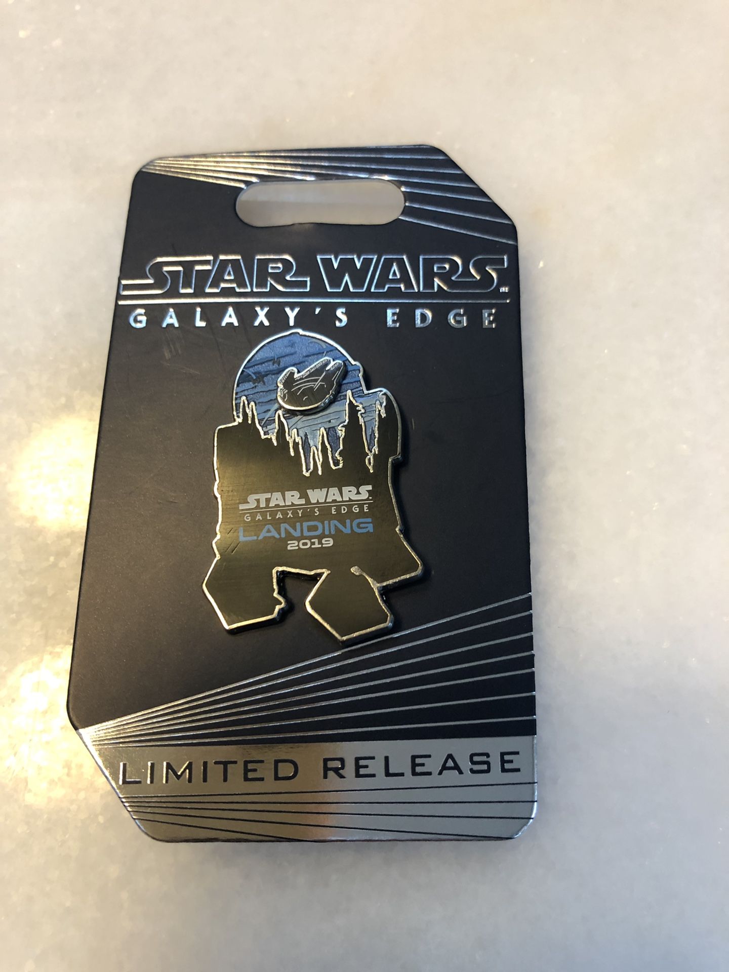 Disney Parks Star Wars Galaxy Edge R2-D2 Landing 2019 Pin  