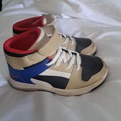 Boys CUTE PUMA SHOES /EASY ON