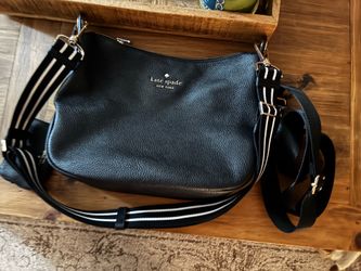 Almost new purse. Original