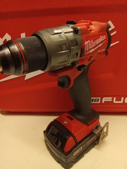 MILWAUKEE M18 FUEL BRUSHLESS HAMMER DRILL TOOL ONLY