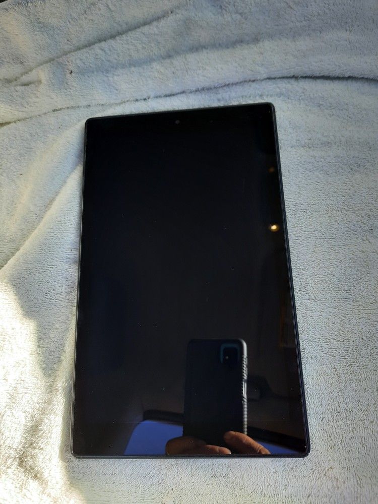 Kindle fire 8" Tablet