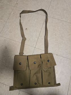 Usmc magazine pouch and usmc canteen cup