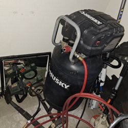 Husky 150 Psi  20 Gallon Air Compressor