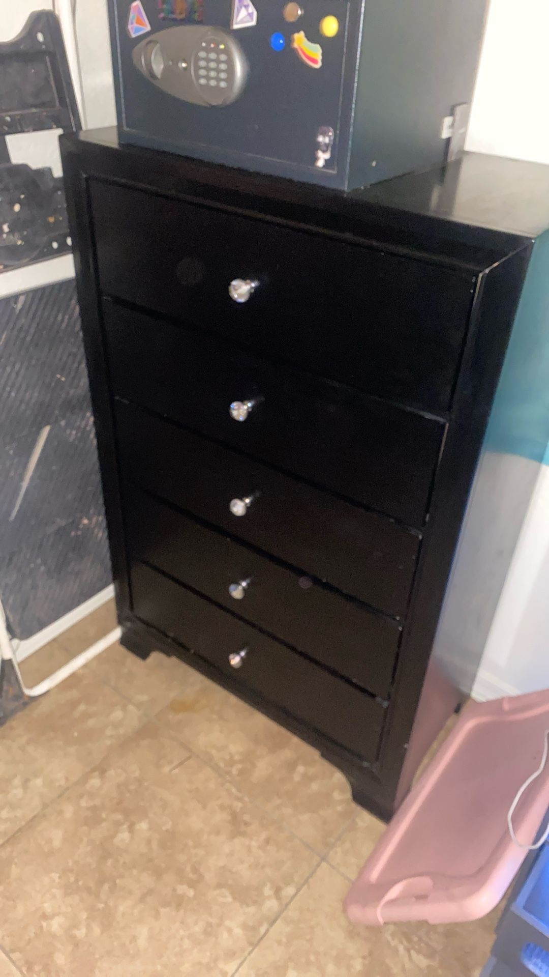 Five drawer dresser, black with diamond like knobs