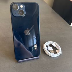 iPhone 13 128 GB Unlocked