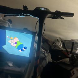 Electric Scooter Goes 25