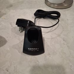 Base Charger For A Gamma+ Italia Clippers