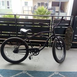 Schwinn Beach Cruiser With Fat Tires Like New