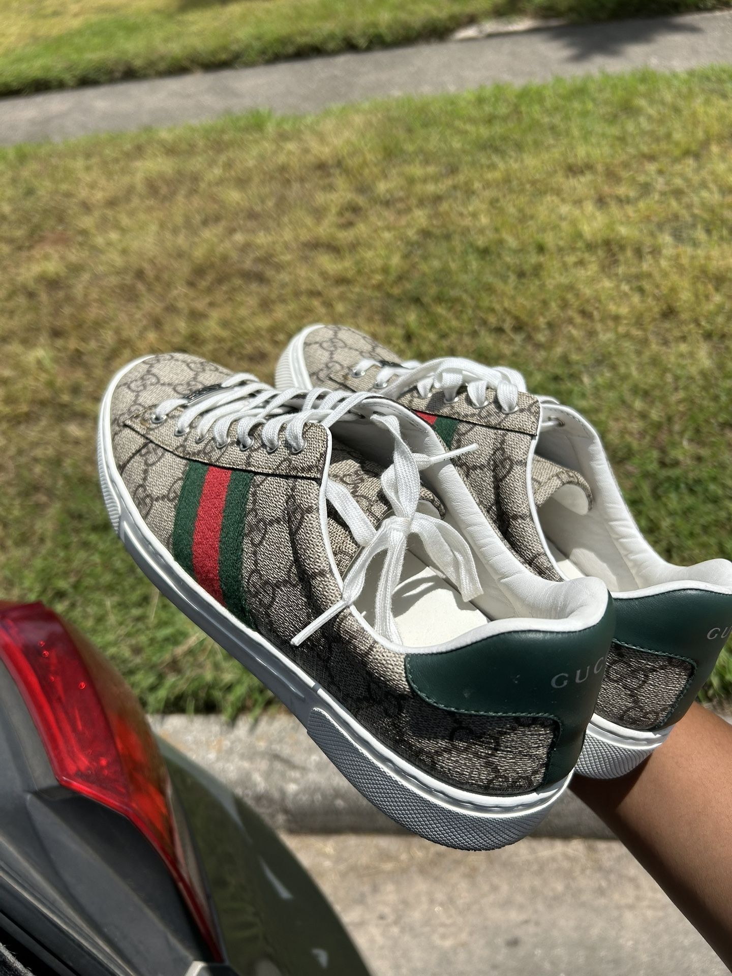 gucci shoes, size 9 women