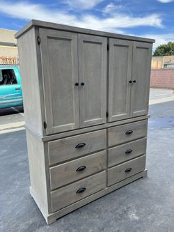 New 6 Drawer Armoire Made It Of Pine Wood 
