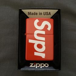 SUPREME ZIPPO LIGHTER 