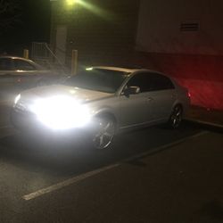 07 Toyota Avalon 