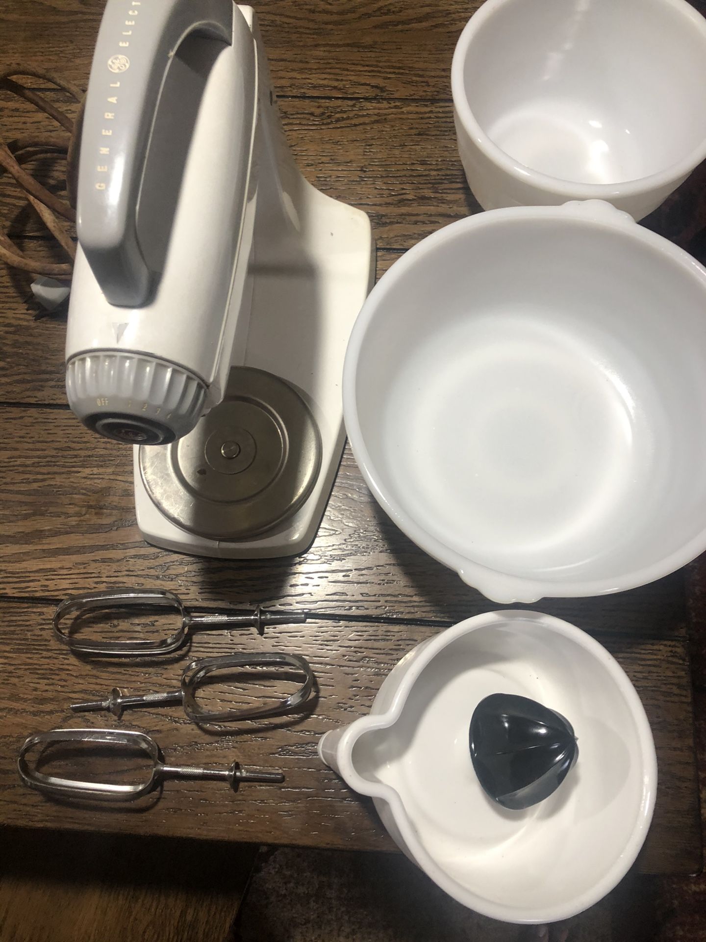 Rare Vintage 1950 General Electric Triple Whip Electric MIXER Juicer 12 Speed WORKS GREAT ONLY $100