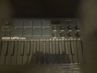 Akai MPk Mk3 Special Edition Black