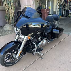2021 Harley Davidson Street Glide