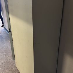 4 Drawer Filing Metal Filing Cabinet $120 5ft Tall By 36 Inches Wide