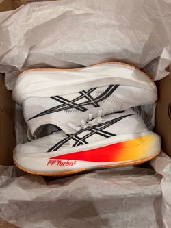 ASICS MEGABLAST WOMENS 7.5