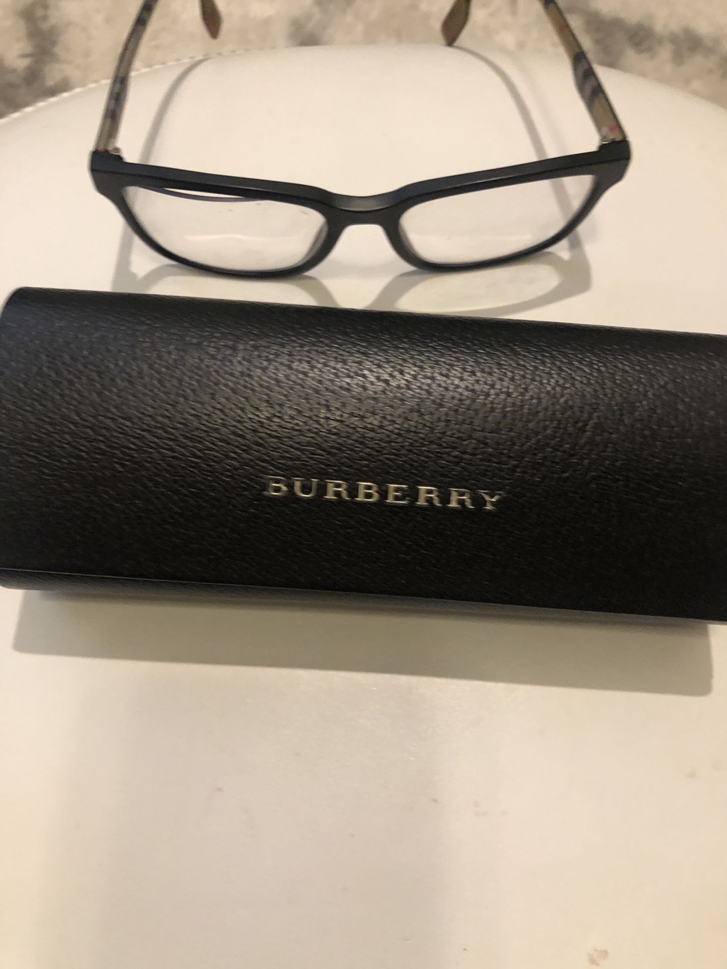 Burberry Reading Glasses Like New Real  ( Whit Transition  Lenses) 