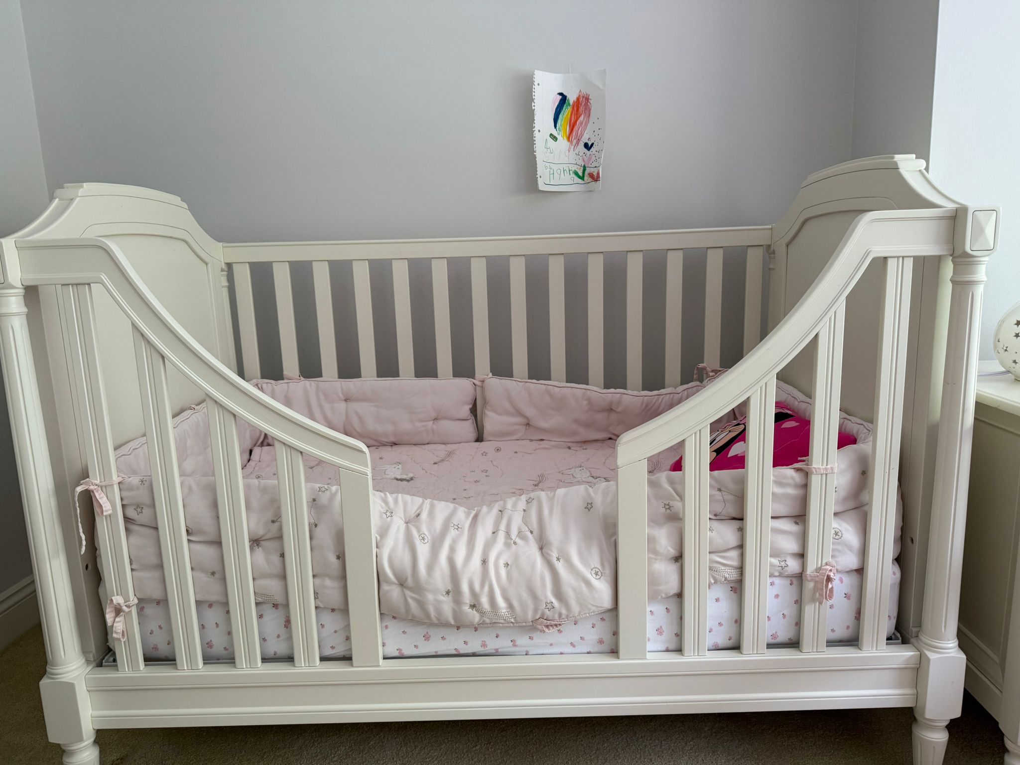 Pottery barn French White Crib (Blythe Collection)