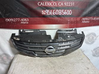 GRL2185 2010-2012 Nissan Altima upper grille