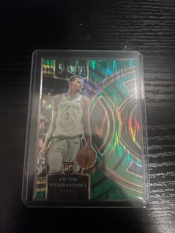 Green Victor wembanyama rookie card