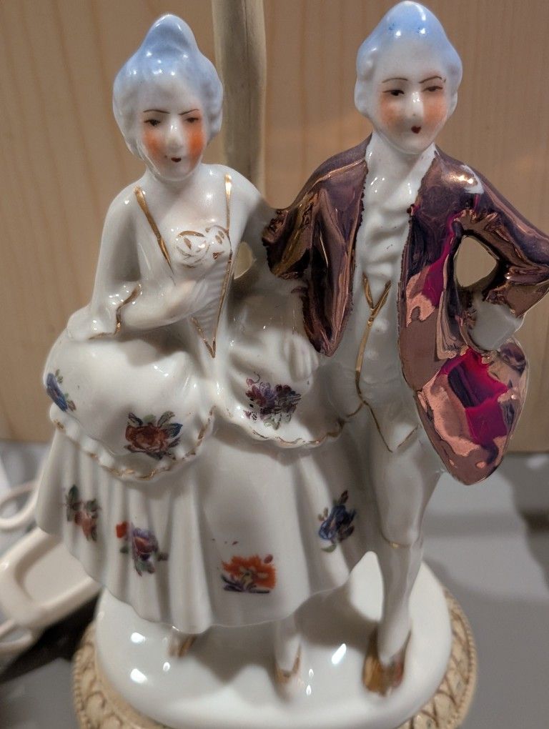Vintage Porcelain Victorian Couple Table Lamp