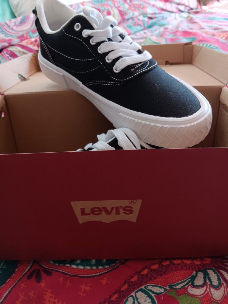 Levi's Shoes 