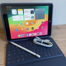 Apple iPad 7th Generation 128GB With Logitech Keyboard and Pencil 